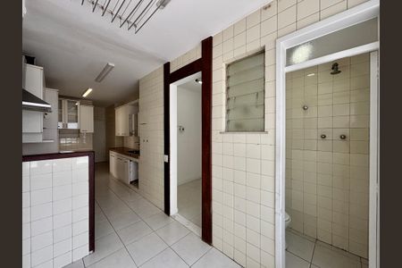 Apartamento à venda com 100m², 3 quartos e 2 vagas Apartamento à venda com 100m², 3 quartos e 2 vagasÁrea de serviço