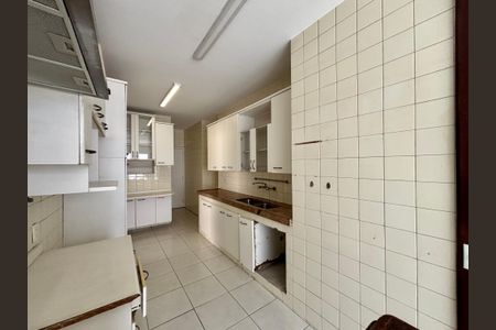 Apartamento à venda com 100m², 3 quartos e 2 vagas Apartamento à venda com 100m², 3 quartos e 2 vagasCozinha