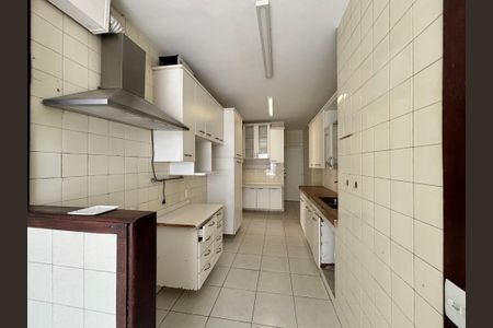 Apartamento à venda com 100m², 3 quartos e 2 vagas Apartamento à venda com 100m², 3 quartos e 2 vagasCozinha
