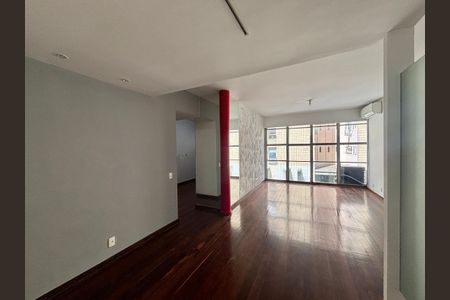 Apartamento à venda com 100m², 3 quartos e 2 vagas Apartamento à venda com 100m², 3 quartos e 2 vagasSala