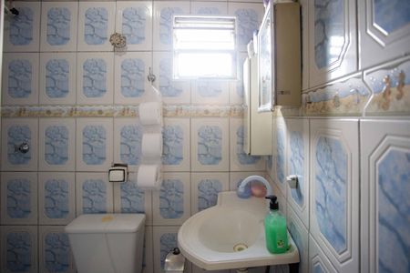 Casa à venda com 90m², 2 quartos e sem vagaBanheiro 1