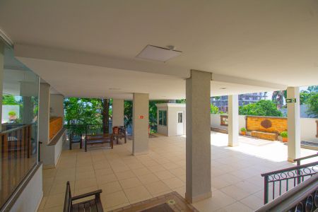 Apartamento à venda com 83m², 2 quartos e 2 vagas Apartamento à venda com 83m², 2 quartos e 2 vagasHall social