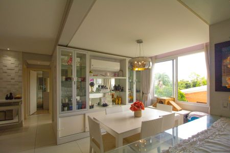 Apartamento à venda com 83m², 2 quartos e 2 vagas Apartamento à venda com 83m², 2 quartos e 2 vagasSala de Jantar