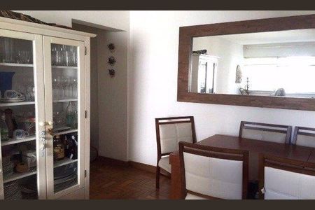 Apartamento à venda com 74m², 2 quartos e 1 vaga