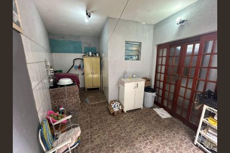 Casa à venda com 175m², 3 quartos e 2 vagas Casa à venda com 175m², 3 quartos e 2 vagasÁrea de Serviço