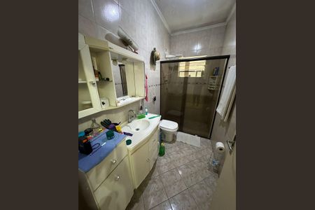 Casa à venda com 175m², 3 quartos e 2 vagas Casa à venda com 175m², 3 quartos e 2 vagasBanheiro