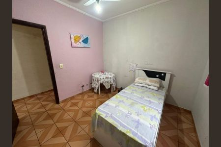 Casa à venda com 175m², 3 quartos e 2 vagas Casa à venda com 175m², 3 quartos e 2 vagasQuarto 2