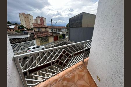 Casa à venda com 175m², 3 quartos e 2 vagas Casa à venda com 175m², 3 quartos e 2 vagasVista