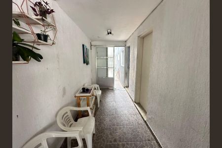 Casa à venda com 175m², 3 quartos e 2 vagas Casa à venda com 175m², 3 quartos e 2 vagascorredor