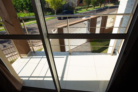 Casa à venda com 230m², 2 quartos e 3 vagas Casa à venda com 230m², 2 quartos e 3 vagasSacada do quarto 2
