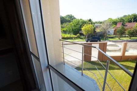 Casa à venda com 230m², 2 quartos e 3 vagas Casa à venda com 230m², 2 quartos e 3 vagasSacada e vista do quarto 1