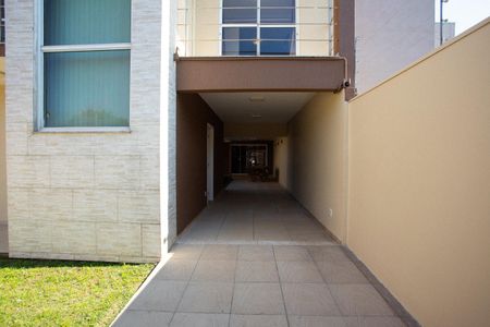 Casa à venda com 230m², 2 quartos e 3 vagas Casa à venda com 230m², 2 quartos e 3 vagasGaragem