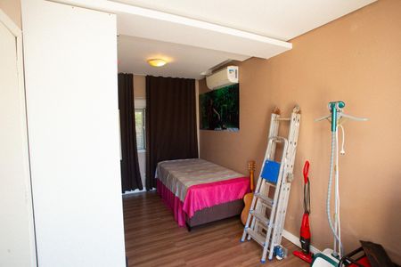Casa à venda com 230m², 2 quartos e 3 vagas Casa à venda com 230m², 2 quartos e 3 vagasQuarto 2