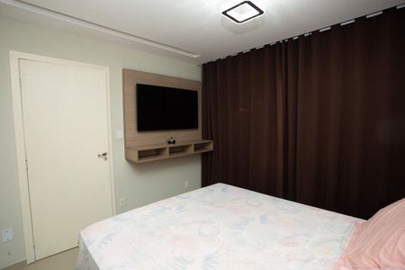Casa à venda com 230m², 2 quartos e 3 vagas Casa à venda com 230m², 2 quartos e 3 vagasQuarto 1 - TV