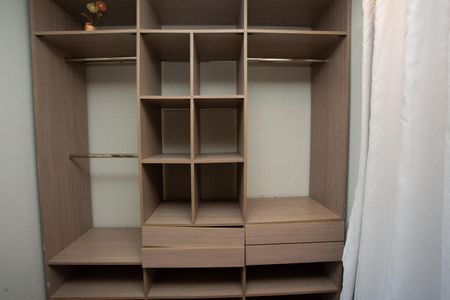 Casa à venda com 230m², 2 quartos e 3 vagas Casa à venda com 230m², 2 quartos e 3 vagasArmário 1 do closet