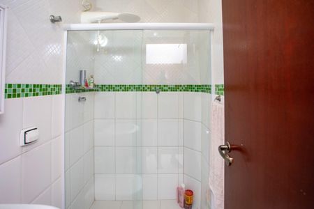 Casa à venda com 283m², 4 quartos e 4 vagasBanheiro de serviço