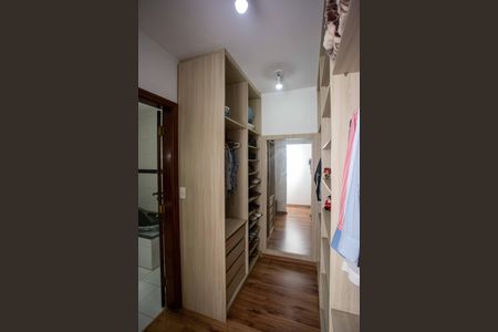 Casa à venda com 283m², 4 quartos e 4 vagasCloset da suíte 1