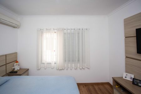 Casa à venda com 283m², 4 quartos e 4 vagasQuarto Suite 1