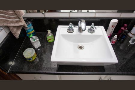 Casa à venda com 283m², 4 quartos e 4 vagasBanheiro da Suíte 1