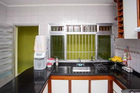 Casa à venda com 283m², 4 quartos e 4 vagasCozinha