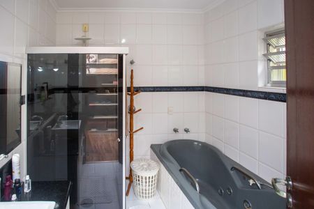 Casa à venda com 283m², 4 quartos e 4 vagasBanheiro da Suíte 1