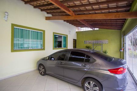 Casa à venda com 283m², 4 quartos e 4 vagasGaragem