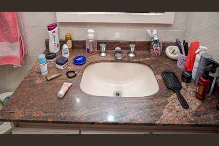 Casa à venda com 283m², 4 quartos e 4 vagasBanheiro da Suíte 2