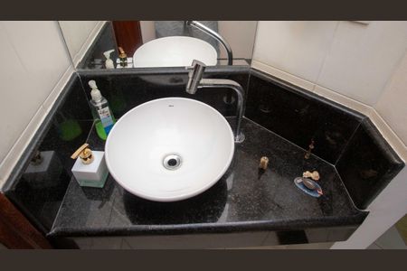 Casa à venda com 283m², 4 quartos e 4 vagasLavabo