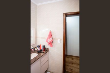 Casa à venda com 283m², 4 quartos e 4 vagasBanheiro da Suíte 2