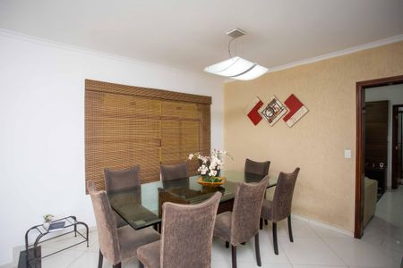 Casa à venda com 283m², 4 quartos e 4 vagasSala de Jantar