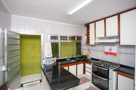 Casa à venda com 283m², 4 quartos e 4 vagasCozinha