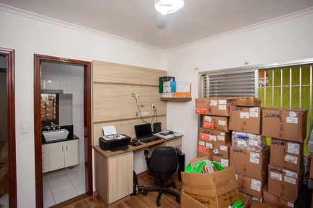 Casa à venda com 283m², 4 quartos e 4 vagasQuarto Suite 3