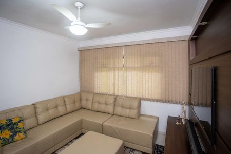 Casa à venda com 283m², 4 quartos e 4 vagasSala de TV