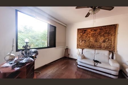 Apartamento para alugar com 210m², 3 quartos e 2 vagas Apartamento para alugar com 210m², 3 quartos e 2 vagasEscritório / Sala de TV