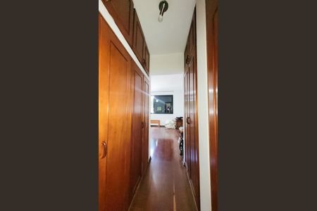 Apartamento para alugar com 210m², 3 quartos e 2 vagas Apartamento para alugar com 210m², 3 quartos e 2 vagasCloset da Suite 1