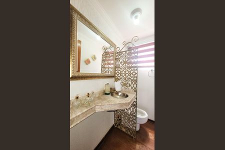 Apartamento para alugar com 210m², 3 quartos e 2 vagas Apartamento para alugar com 210m², 3 quartos e 2 vagasLavabo