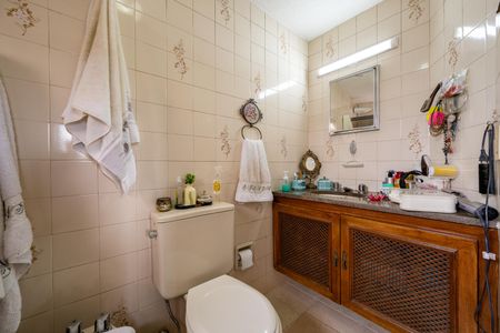 Apartamento à venda com 98m², 3 quartos e 2 vagas Apartamento à venda com 98m², 3 quartos e 2 vagasBanheiro da Suíte