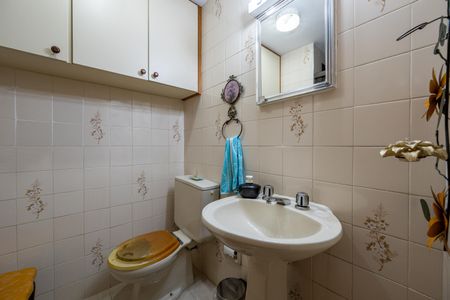 Apartamento à venda com 98m², 3 quartos e 2 vagas Apartamento à venda com 98m², 3 quartos e 2 vagasBanheiro