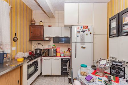 Casa à venda com 158m², 7 quartos e 2 vagas Casa à venda com 158m², 7 quartos e 2 vagasCozinha