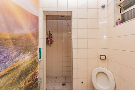 Casa à venda com 158m², 7 quartos e 2 vagas Casa à venda com 158m², 7 quartos e 2 vagasBanheiro