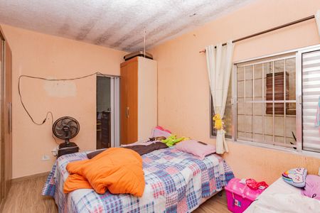 Casa à venda com 158m², 7 quartos e 2 vagas Casa à venda com 158m², 7 quartos e 2 vagasQuarto 5