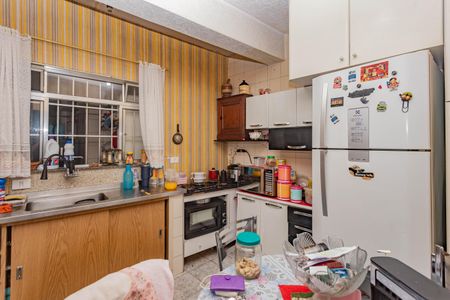 Casa à venda com 158m², 7 quartos e 2 vagas Casa à venda com 158m², 7 quartos e 2 vagasCozinha