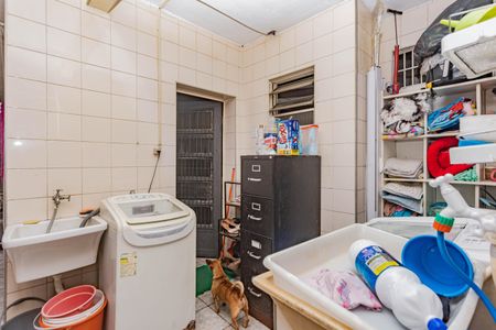 Casa à venda com 158m², 7 quartos e 2 vagas Casa à venda com 158m², 7 quartos e 2 vagasÁrea de Serviço