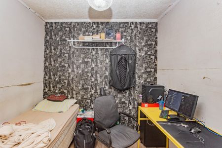 Casa à venda com 158m², 7 quartos e 2 vagas Casa à venda com 158m², 7 quartos e 2 vagasQuarto 6