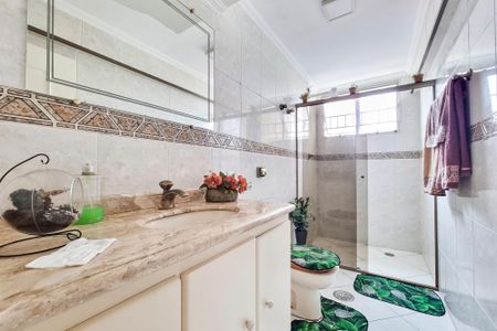 Apartamento para alugar com 120m², 3 quartos e 1 vaga Apartamento para alugar com 120m², 3 quartos e 1 vagaBanheiro