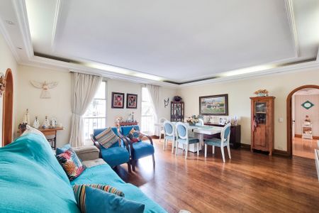 Apartamento para alugar com 120m², 3 quartos e 1 vagaSala