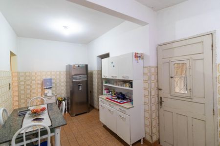 Casa à venda com 113m², 3 quartos e 2 vagas Casa à venda com 113m², 3 quartos e 2 vagasCozinha