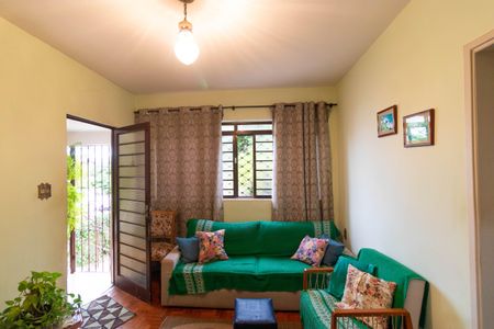 Casa à venda com 113m², 3 quartos e 2 vagas Casa à venda com 113m², 3 quartos e 2 vagasSala