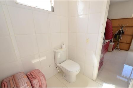 Apartamento à venda com 100m², 3 quartos e 1 vaga Apartamento à venda com 100m², 3 quartos e 1 vagaBanheiro suite 2