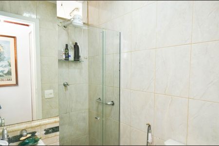 Apartamento à venda com 100m², 3 quartos e 1 vaga Apartamento à venda com 100m², 3 quartos e 1 vagaBanheiro social